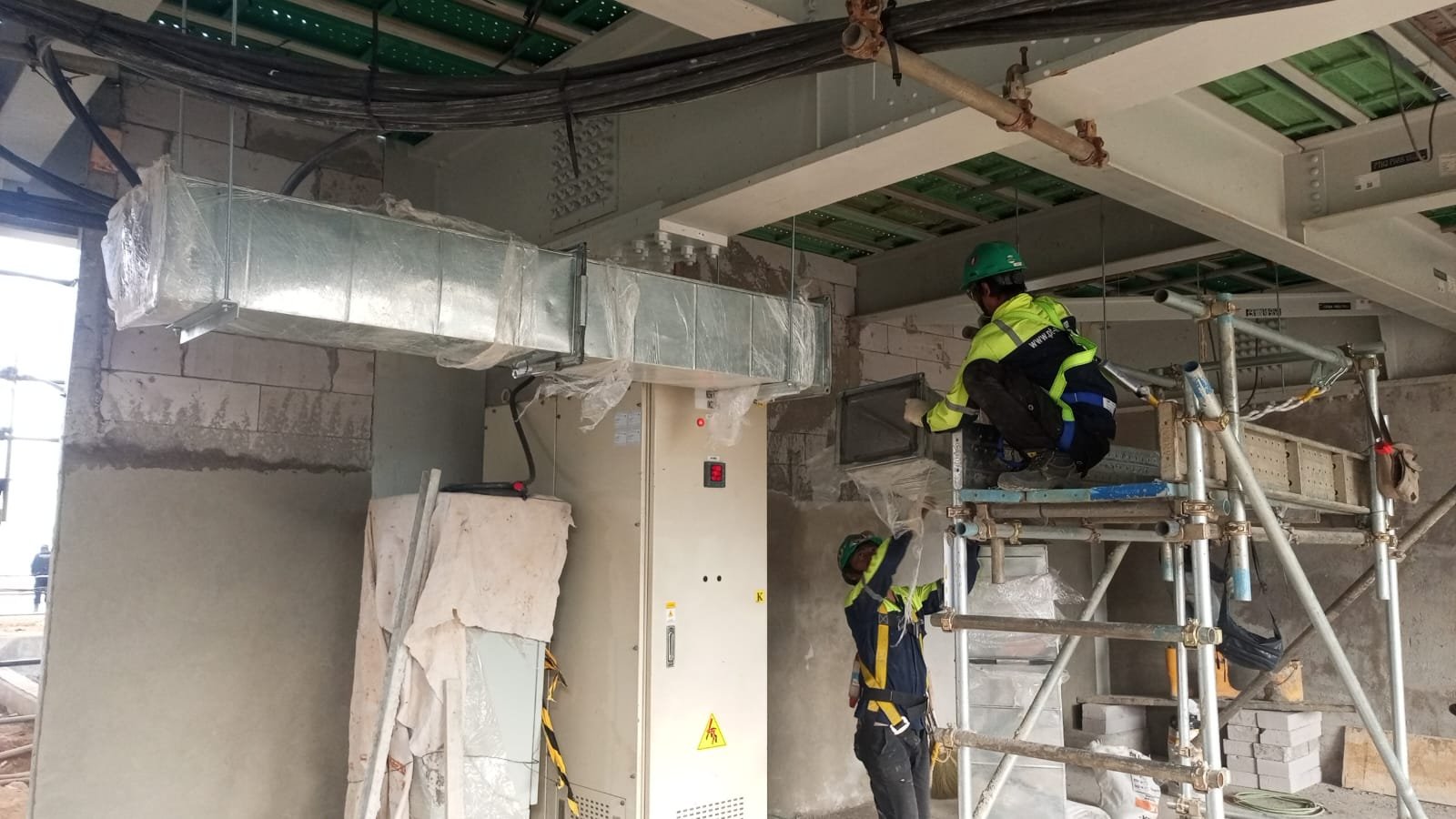 INSTALL SUPORT DUCTING 1 FLOOR